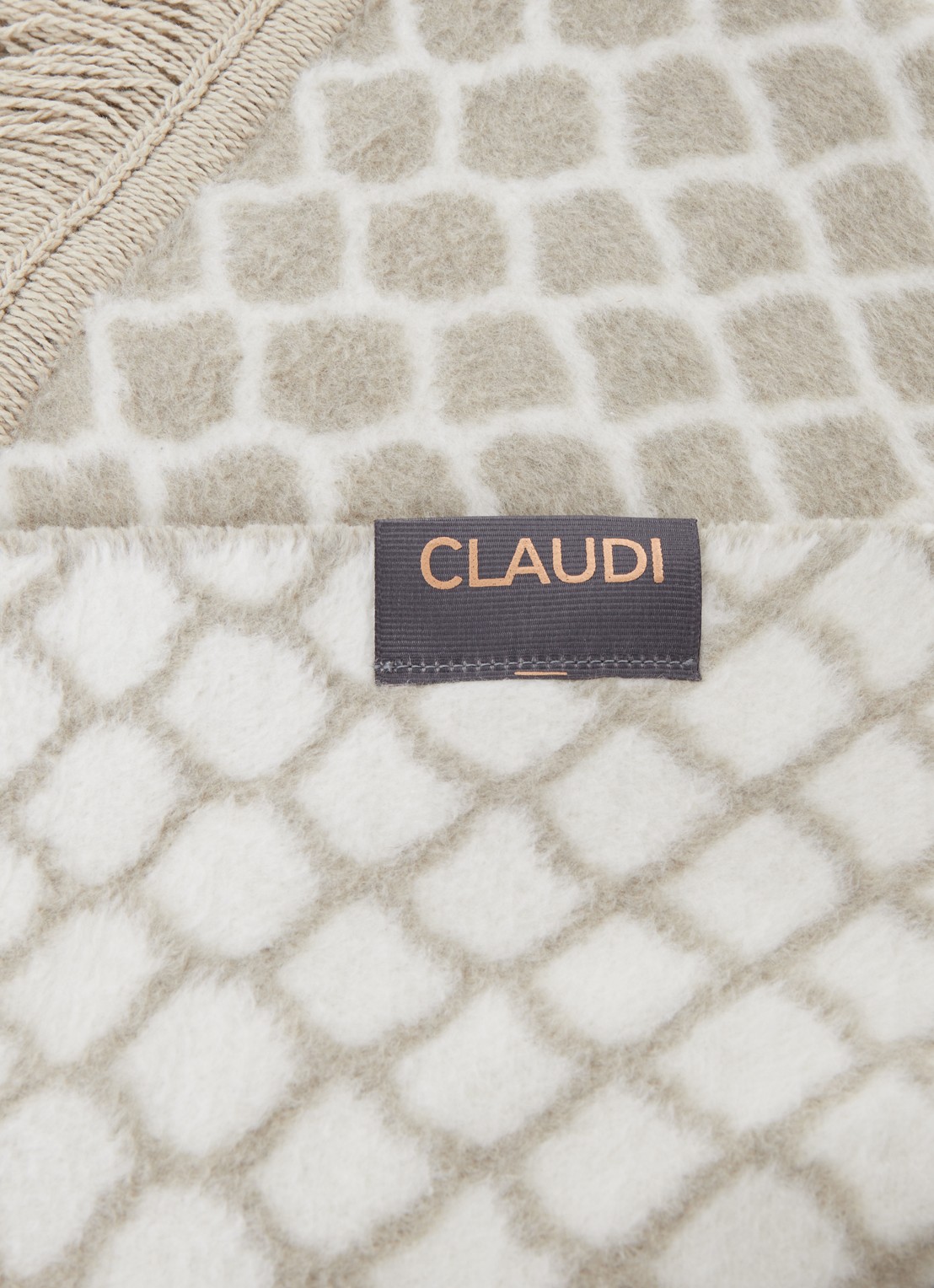 Claudi Colly plaid in katoenblend 150 x 200 cm - detail 3 lichtgrijs