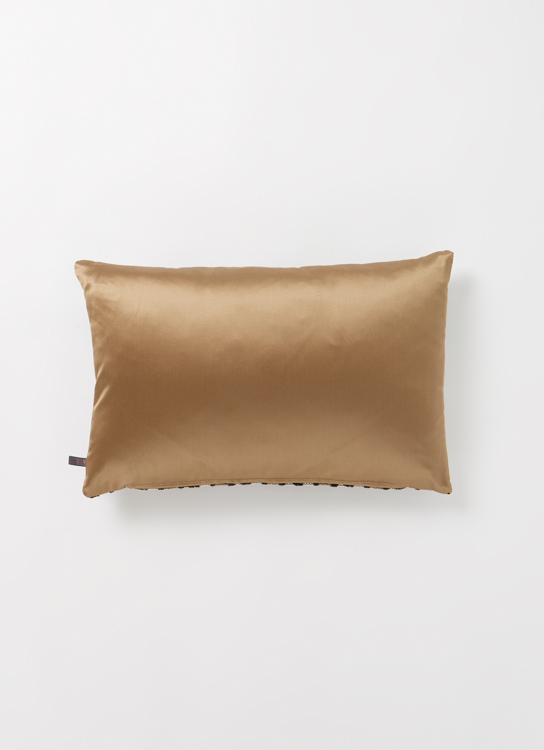Claudi  Gravia sierkussen 30 x 45 cm - voorkant 2 camel