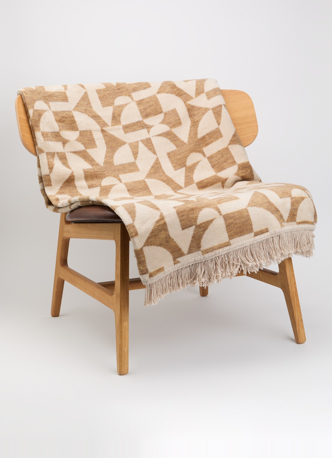 Claudi Lonata plaid 150 x 200 cm - voorkant 3 bruin