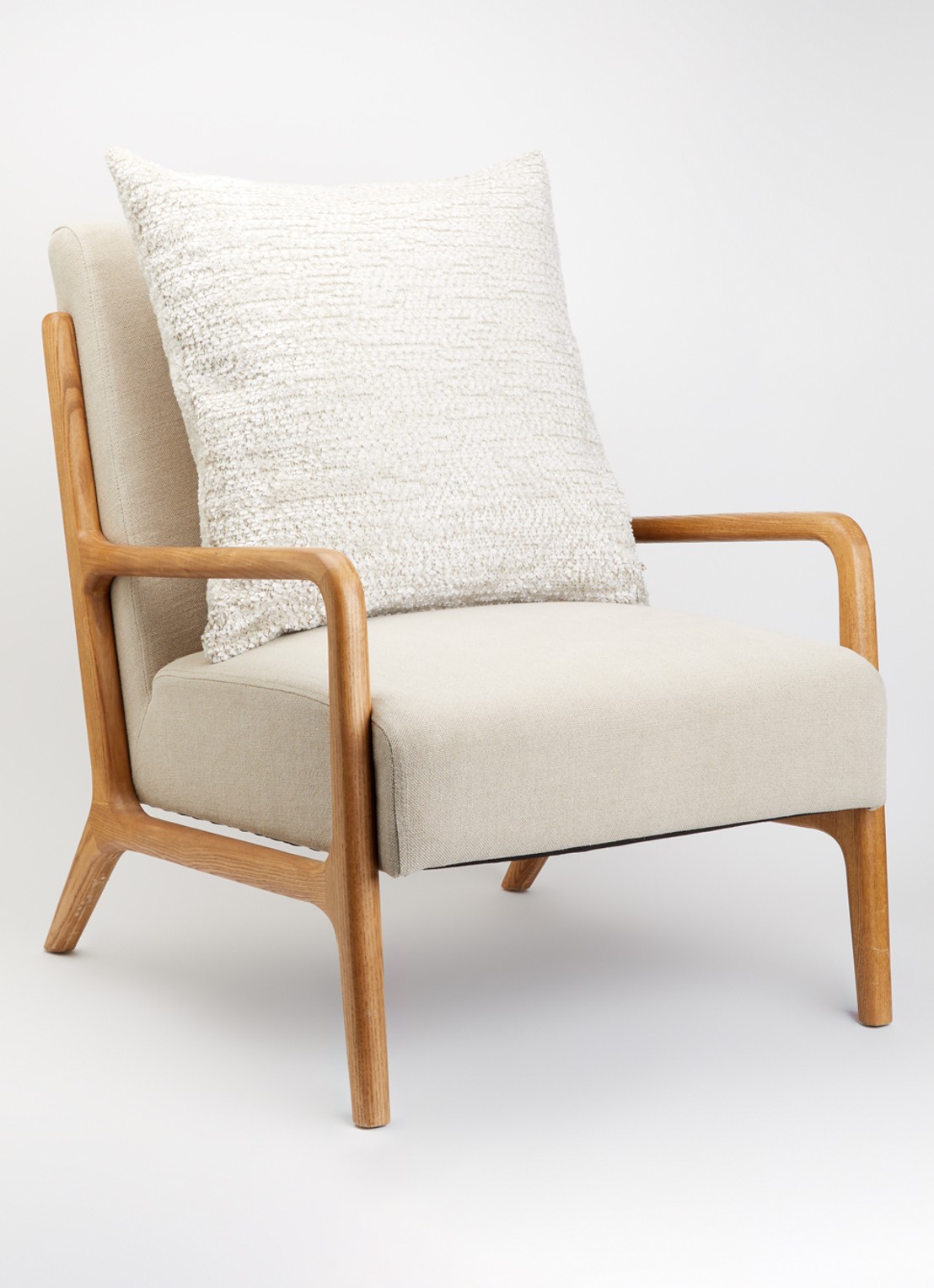 Claudi Lovely sierkussen 60 x 60 cm - voorkant 2 beige