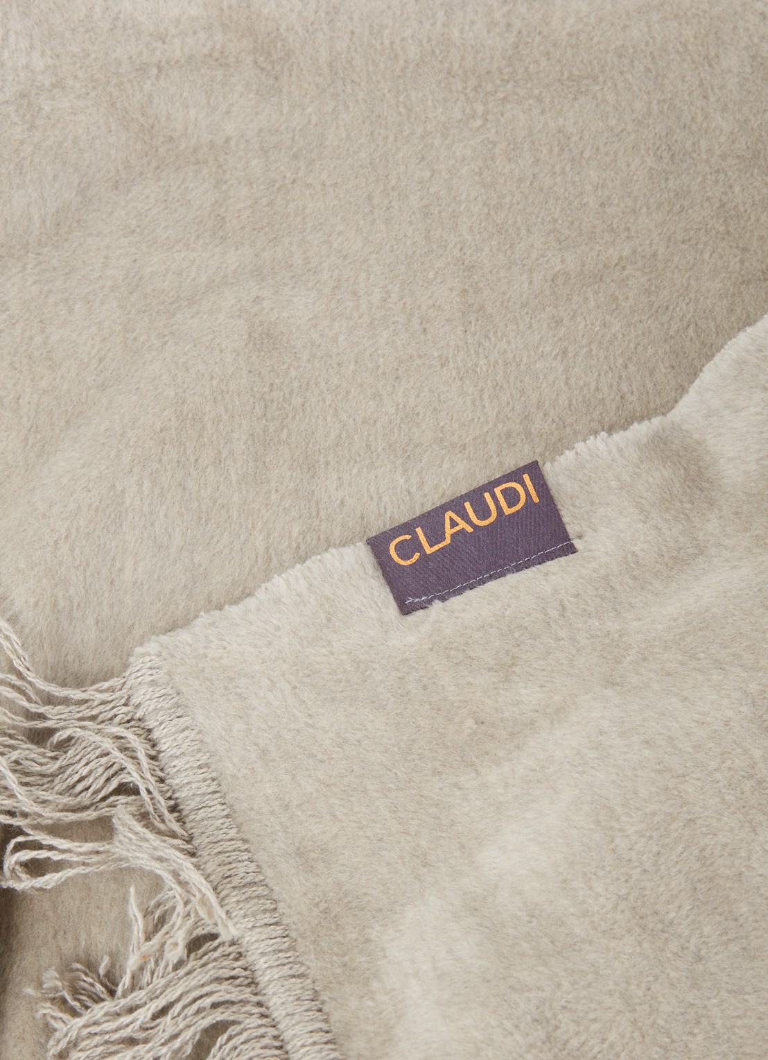 Claudi Paulos plaid in katoenblend 150 x 200 cm - detail 3 lichtgrijs