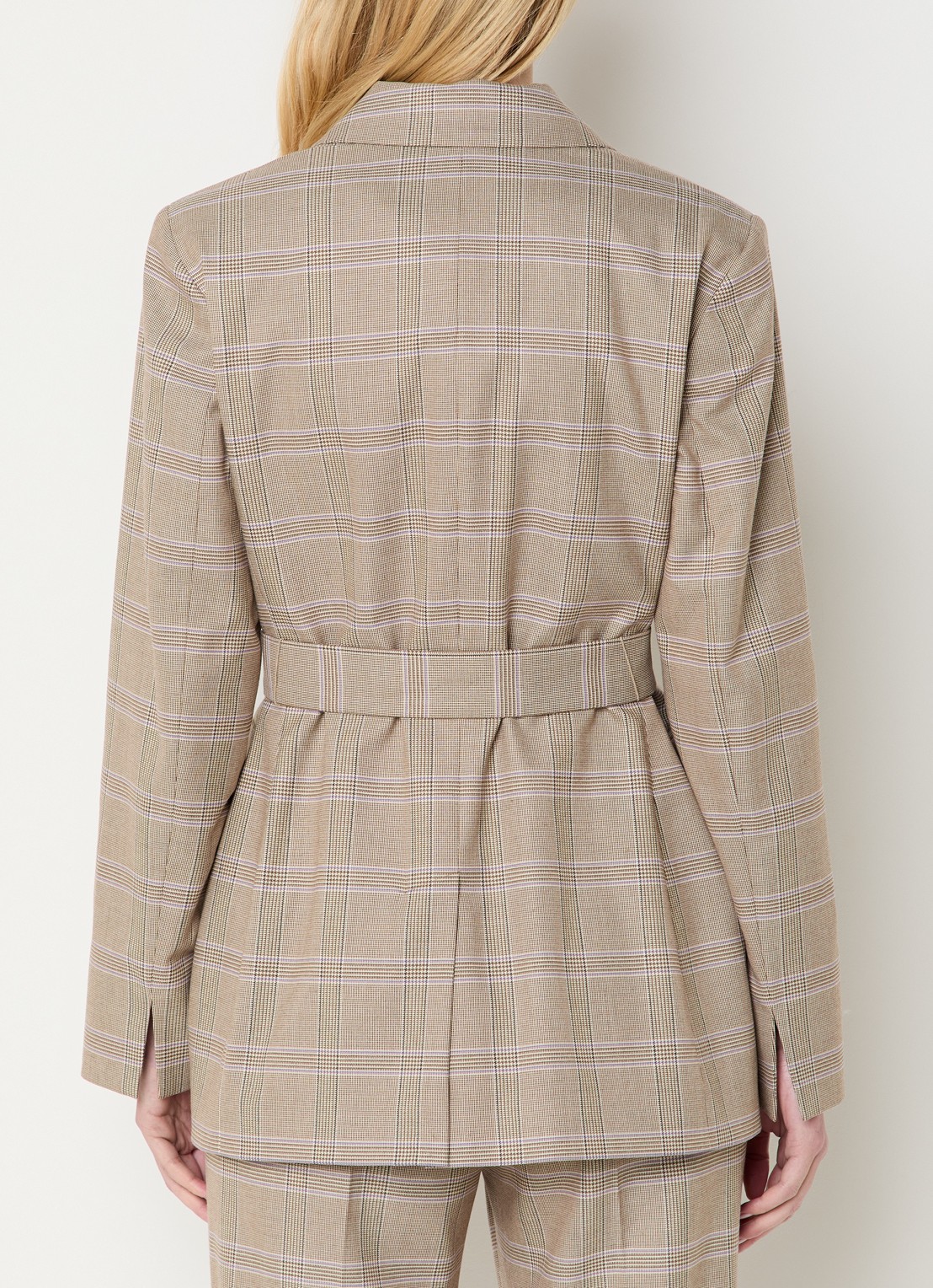 Claudia Sträter Blazer met ruitdessin en strikceintuur - achterkant beige