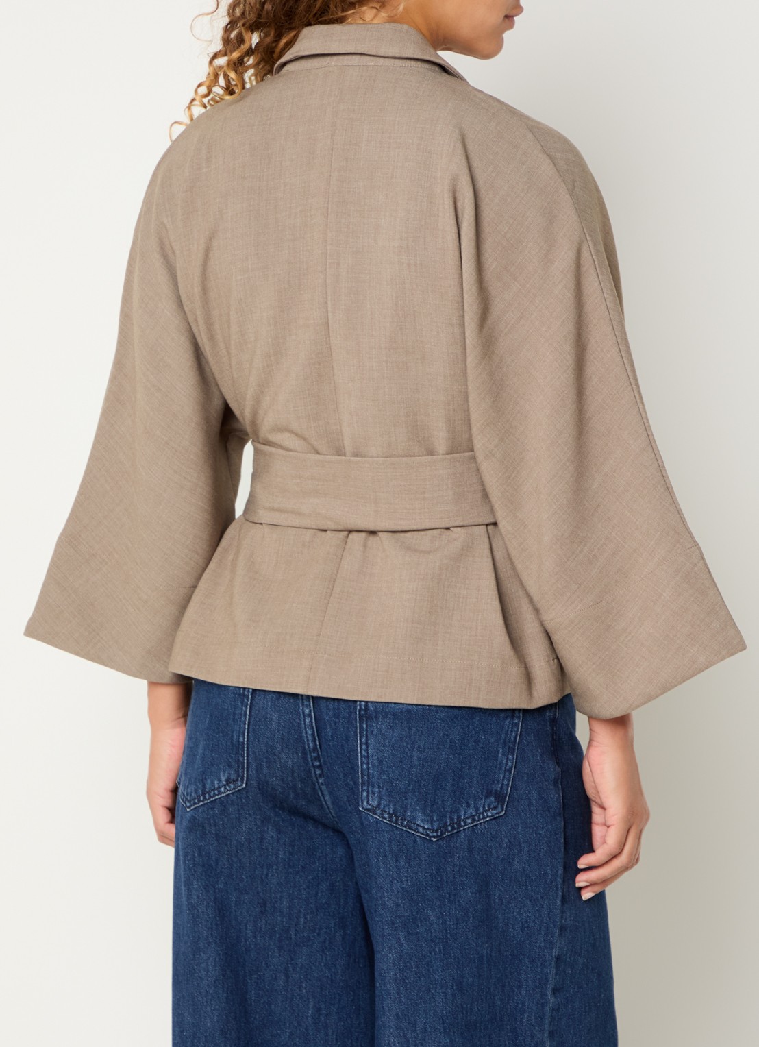 Claudia Sträter Blazer met strikceintuur - achterkant donkerbeige