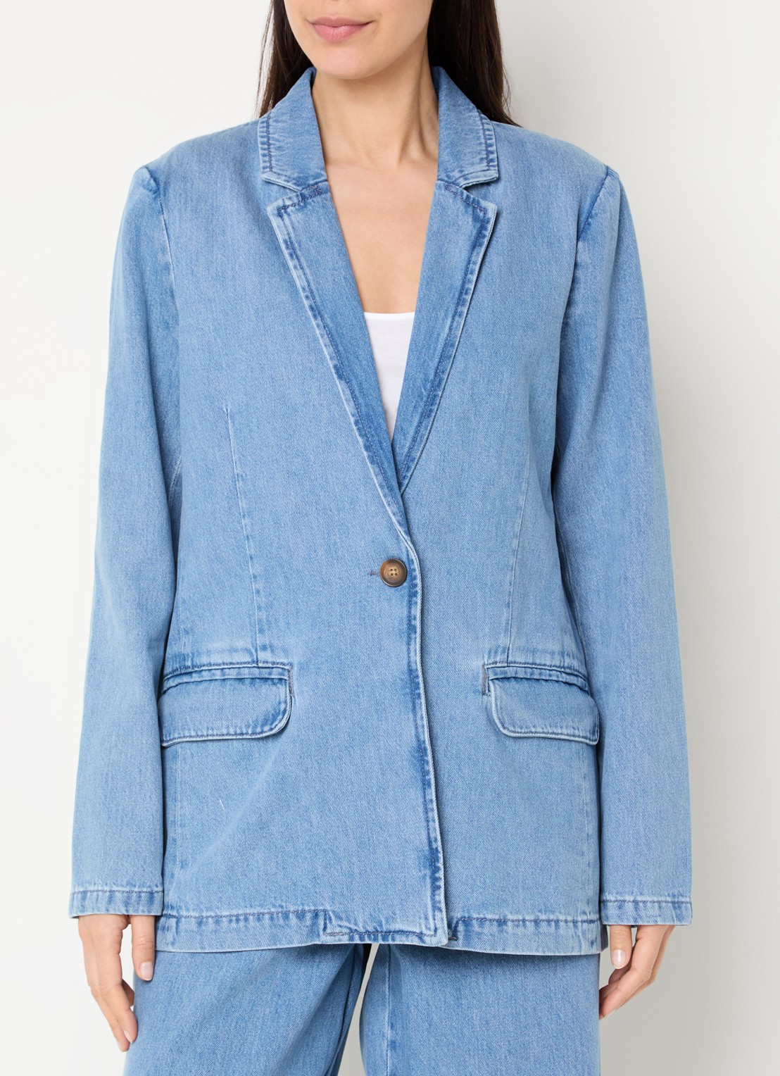 Claudia Sträter Blazer van denim met klepzakken  - detail 4 lichtblauw
