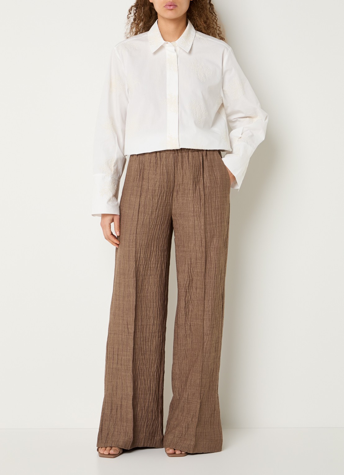 Claudia Sträter Blouse met borduring en trompetmouw - voorkant 4 creme