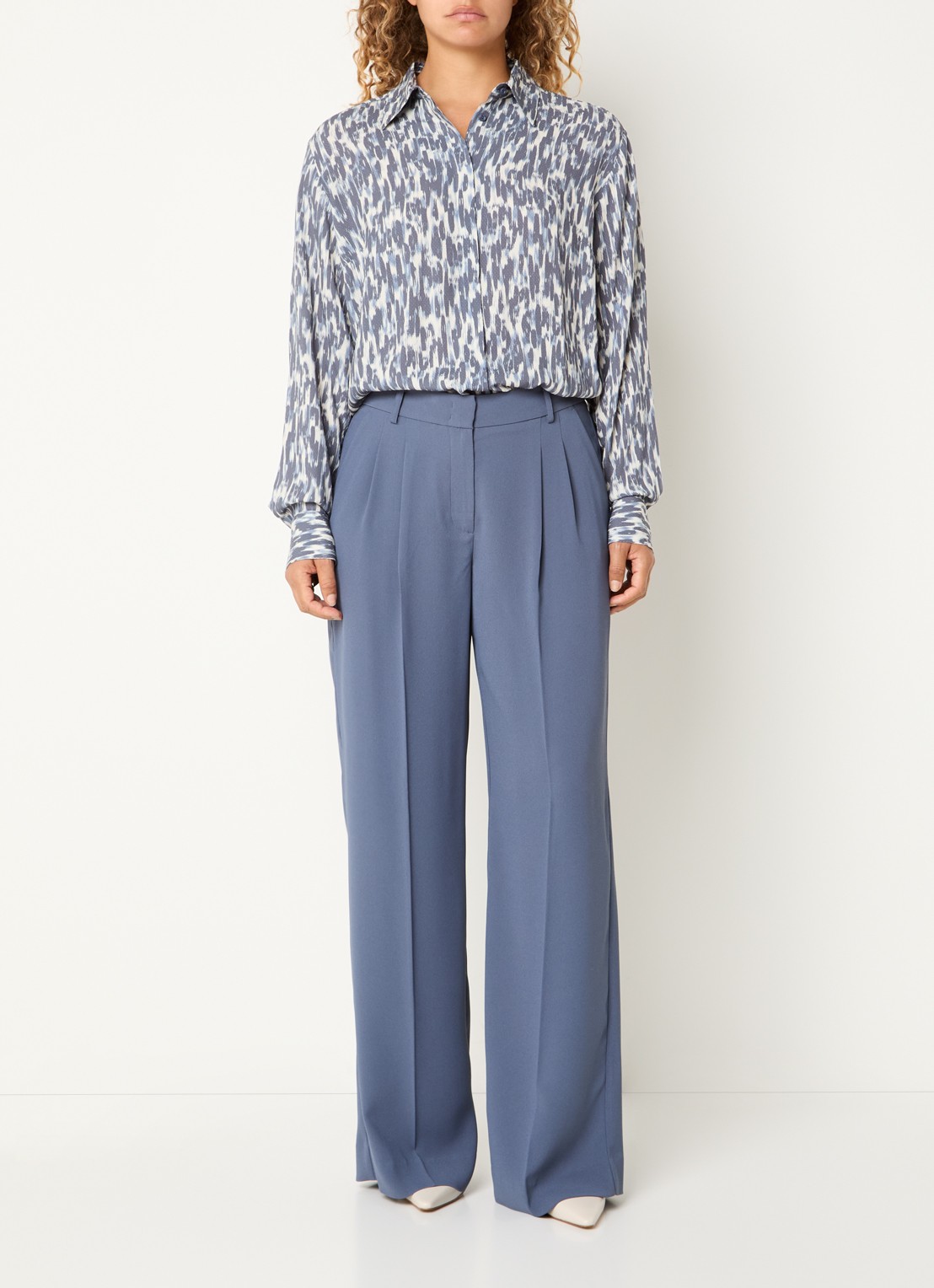 Claudia Sträter Blouse met print - voorkant 4 staalblauw