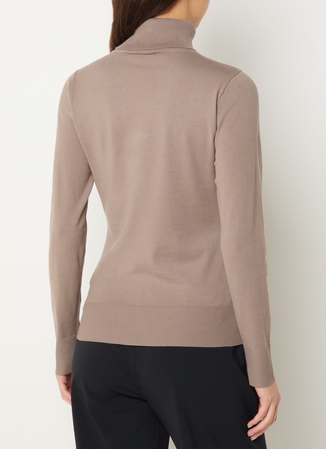 Claudia Sträter Fijngebreide pullover met col - achterkant 3 taupe