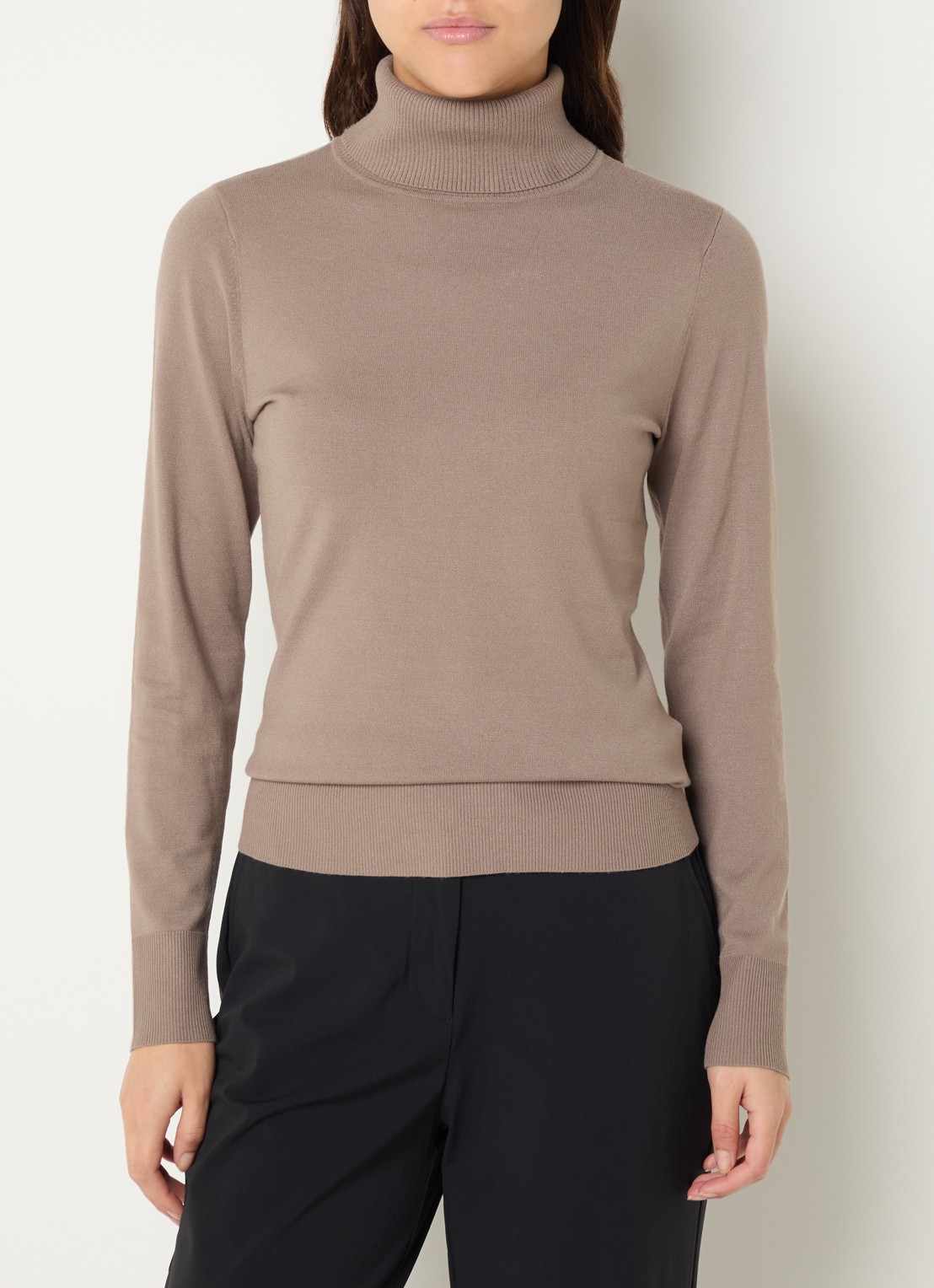 Claudia Sträter Fijngebreide pullover met col - detail 4 taupe