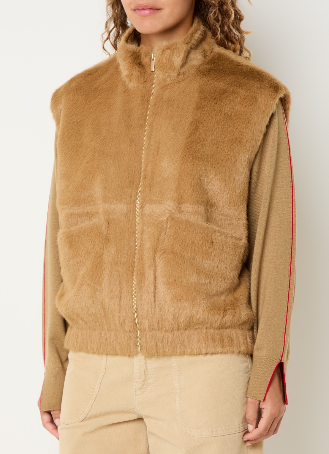 Claudia Sträter Gilet van imitatiebont - detail 2 beige