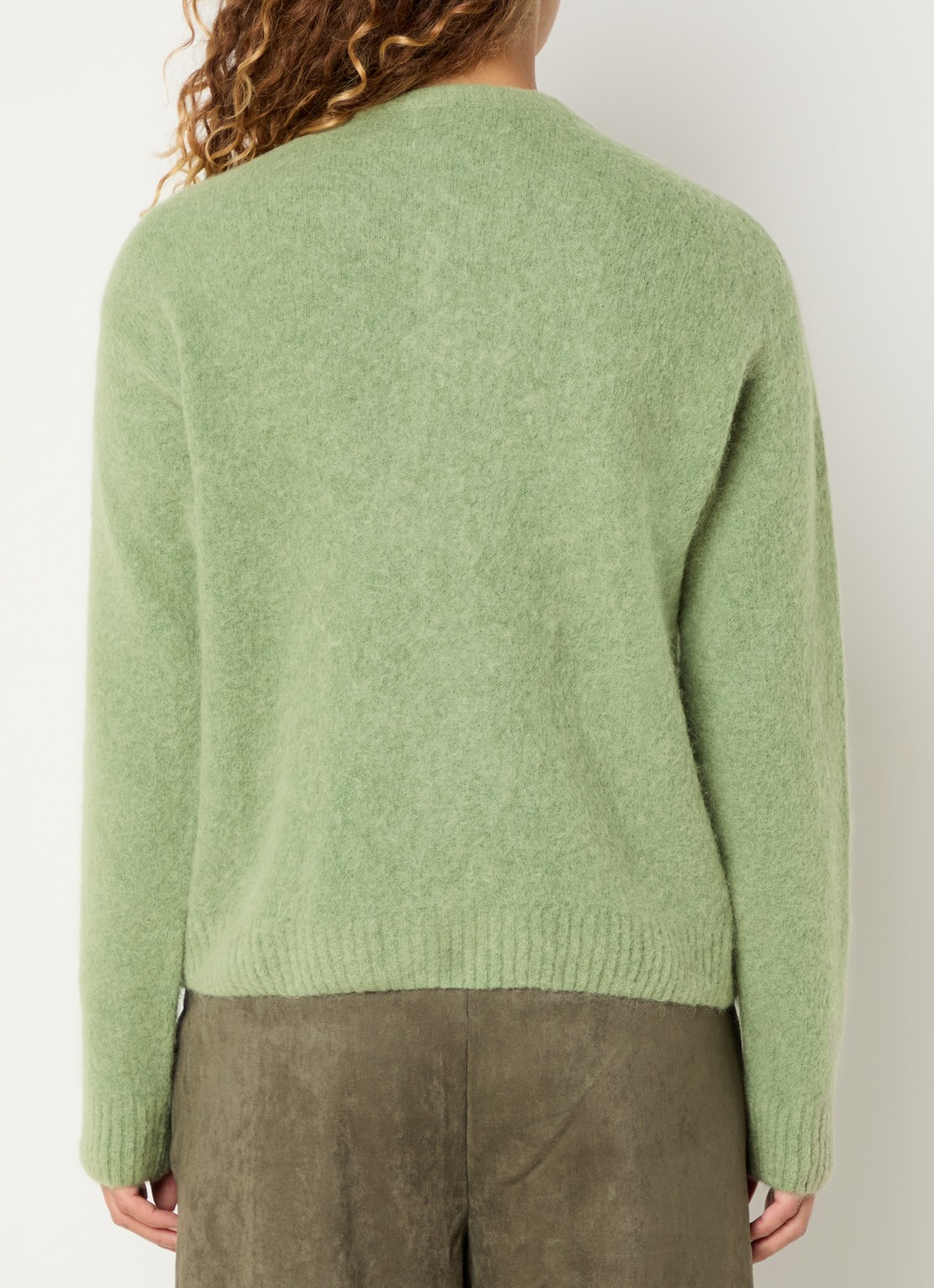 Claudia Sträter Grofgebreid vest in alpaca wolblend - achterkant groen