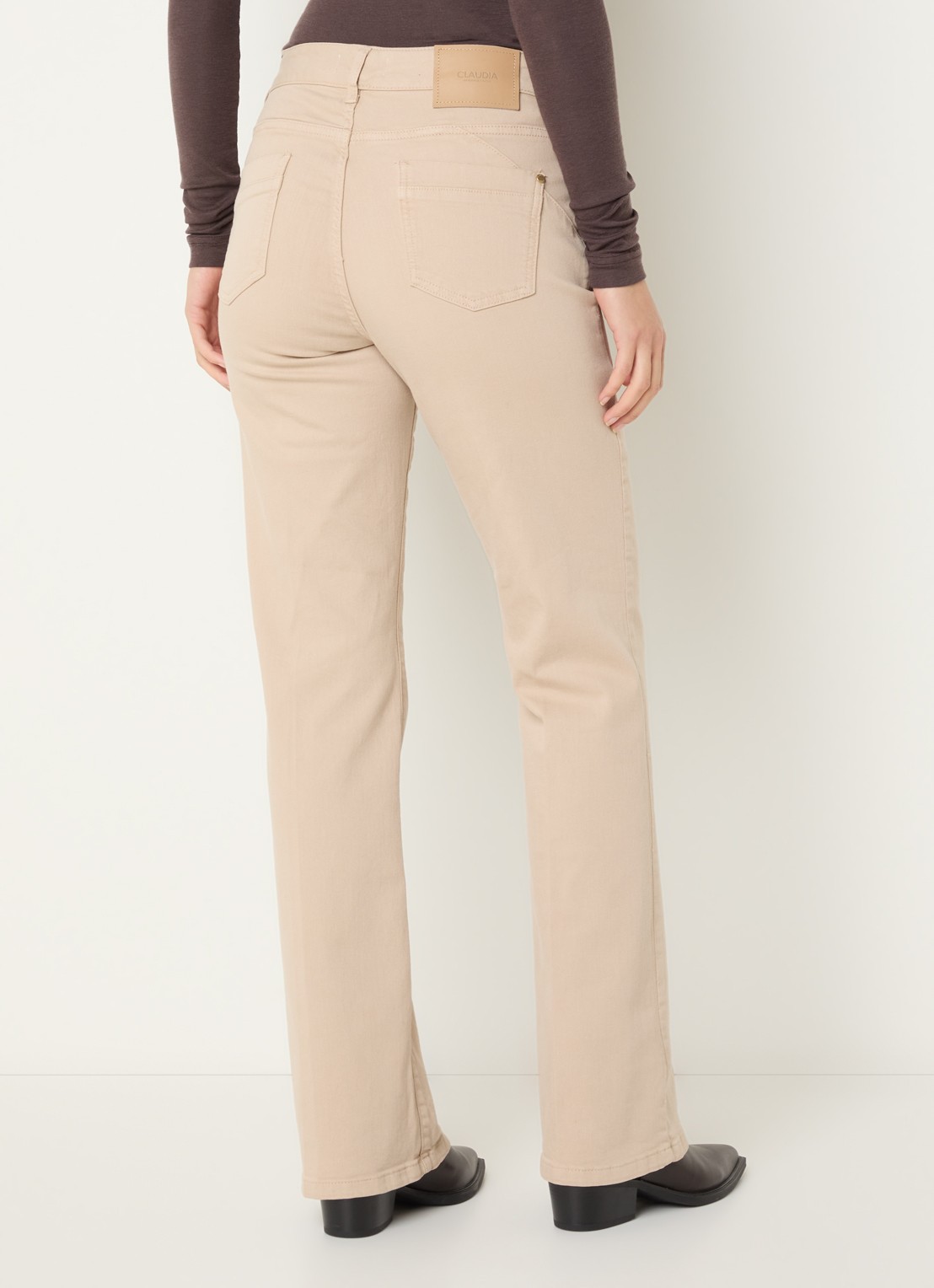 Claudia Sträter High waist flared jeans met gekleurde wassing - achterkant 5 zand