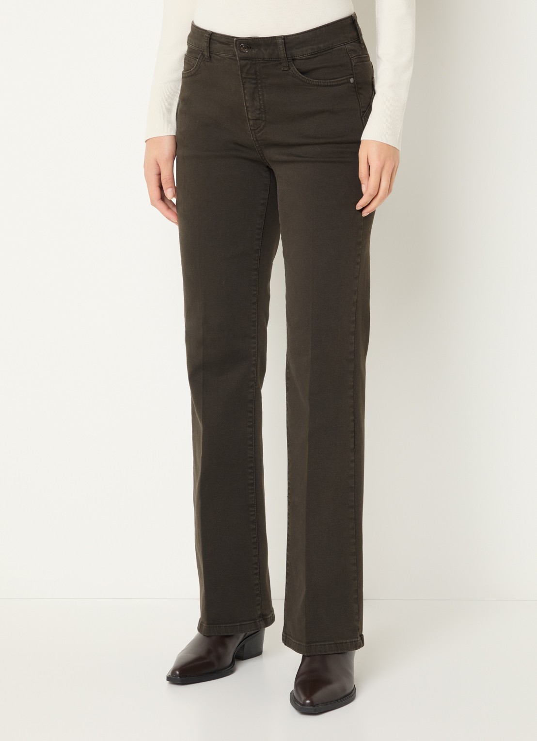 Claudia Sträter High waist flared jeans met gekleurde wassing - detail 4 donkerbruin