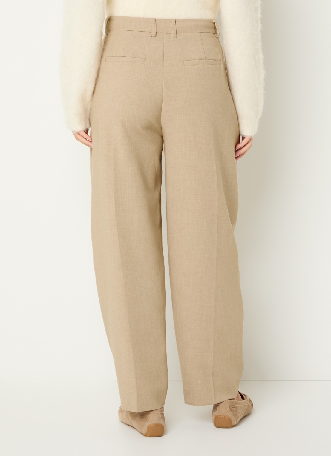 Claudia Sträter High waist loose fit pantalon met steekzakken - achterkant beige