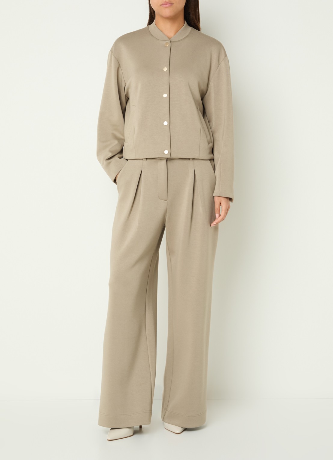 Claudia Sträter High waist loose fit pantalon van sweatstof - voorkant 4 zand