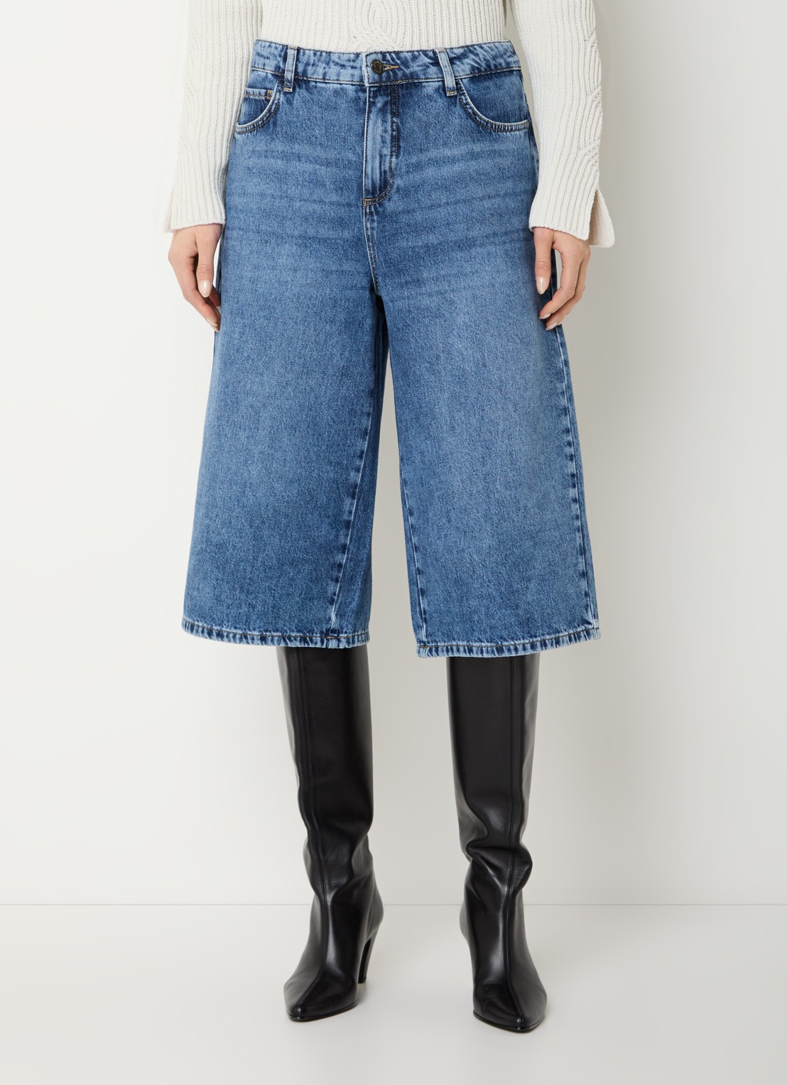 Claudia Sträter High waist straight fit korte broek van denim - detail indigo