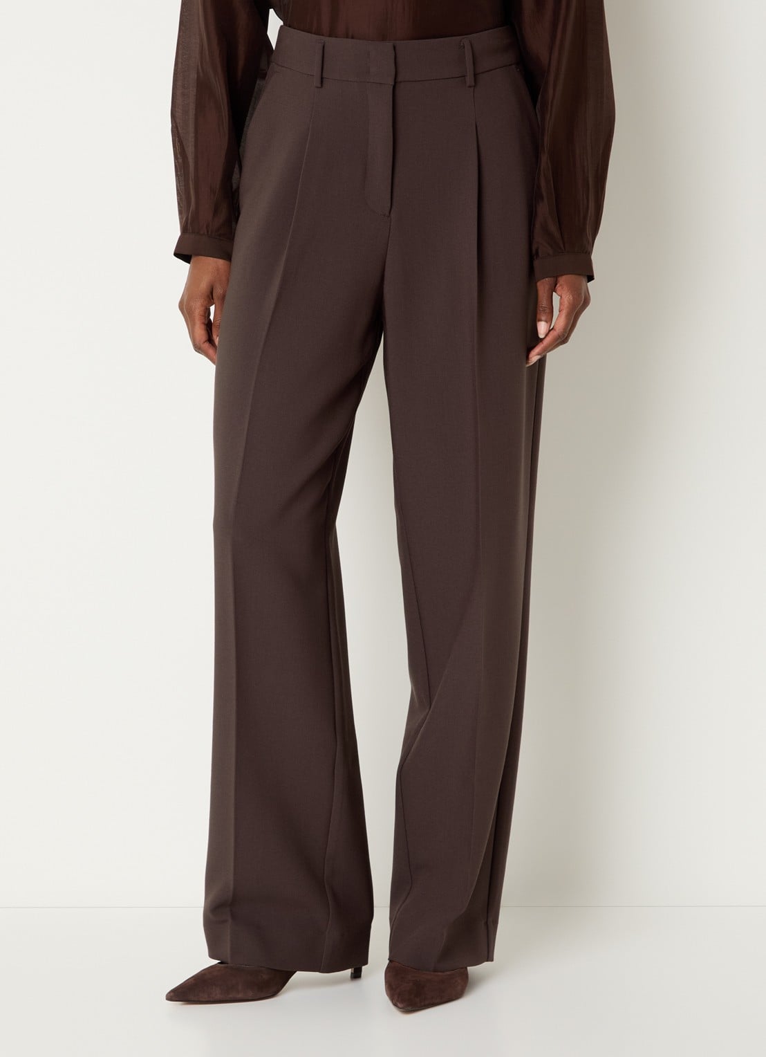 Claudia Sträter High waist straight fit pantalon met steekvakken en persplooi - detail 4 donkerbruin