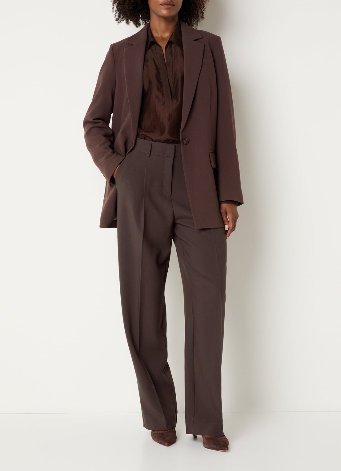 Claudia Sträter High waist straight fit pantalon met steekvakken en persplooi - voorkant 3 donkerbruin