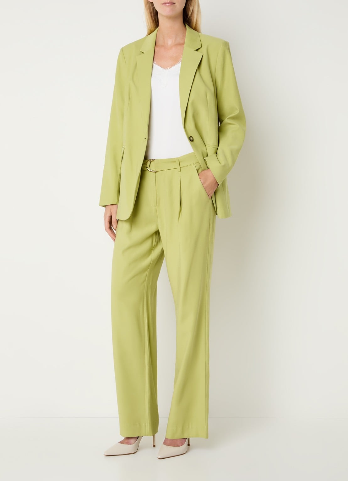 Claudia Sträter High waist straight fit pantalon met steekzakken - voorkant 2 lichtgroen