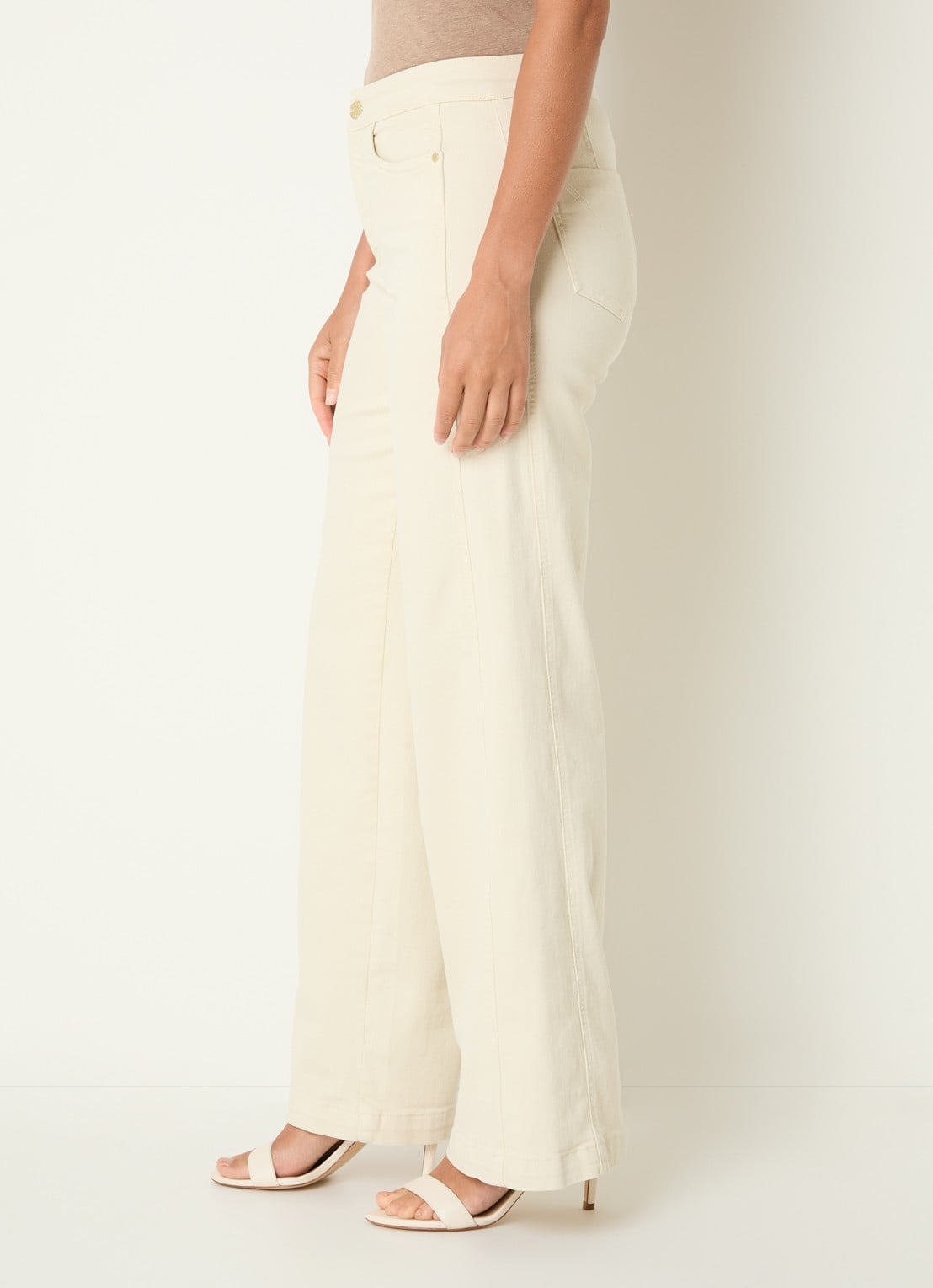 Claudia Sträter High waist straight leg jeans met gekleurde wassing - detail 5 creme