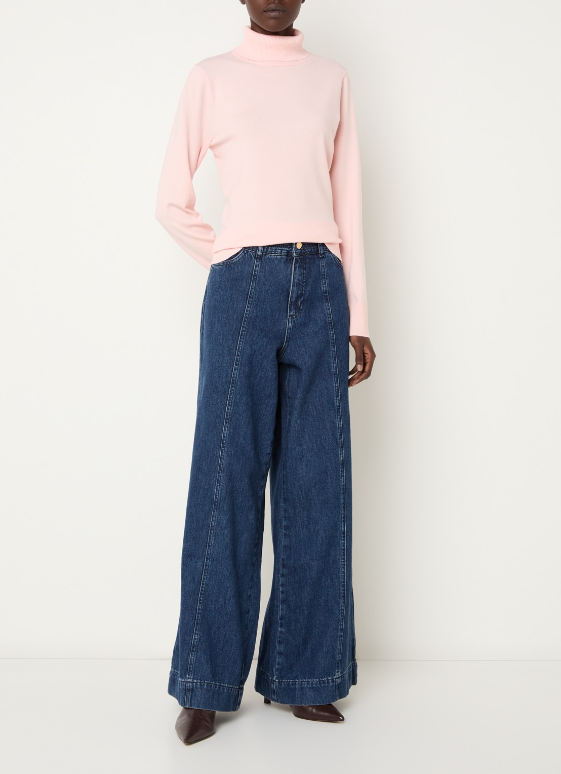 Claudia Sträter High waist wide leg jeans met donkere wassing en siernaad - voorkant 4 indigo