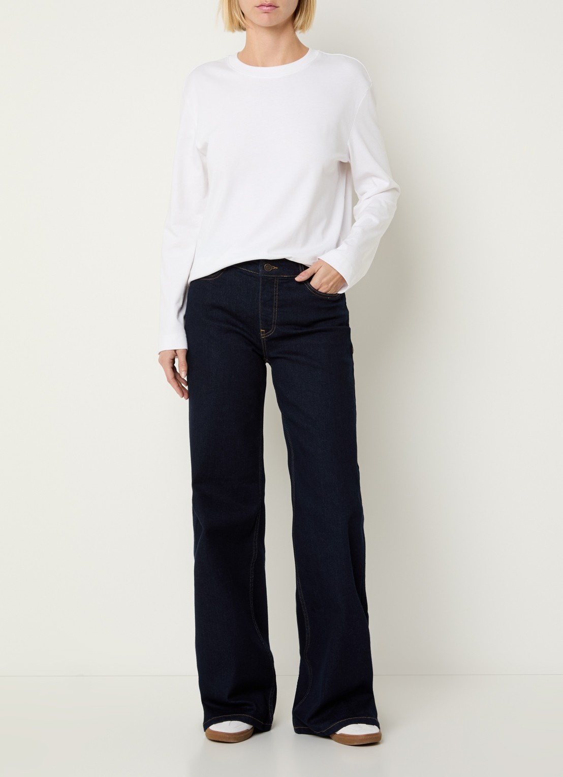 Claudia Sträter High waist wide leg jeans met donkere wassing - voorkant 5 indigo