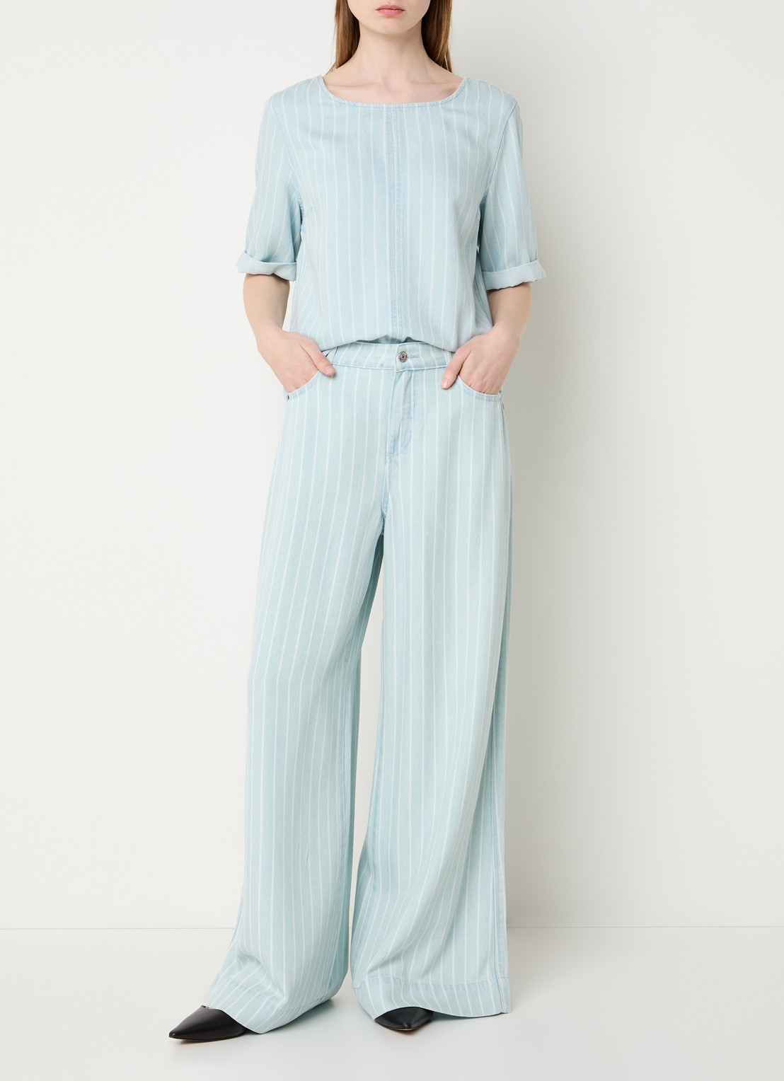 Claudia Sträter High waist wide leg jeans met streepprint - voorkant 2 indigo