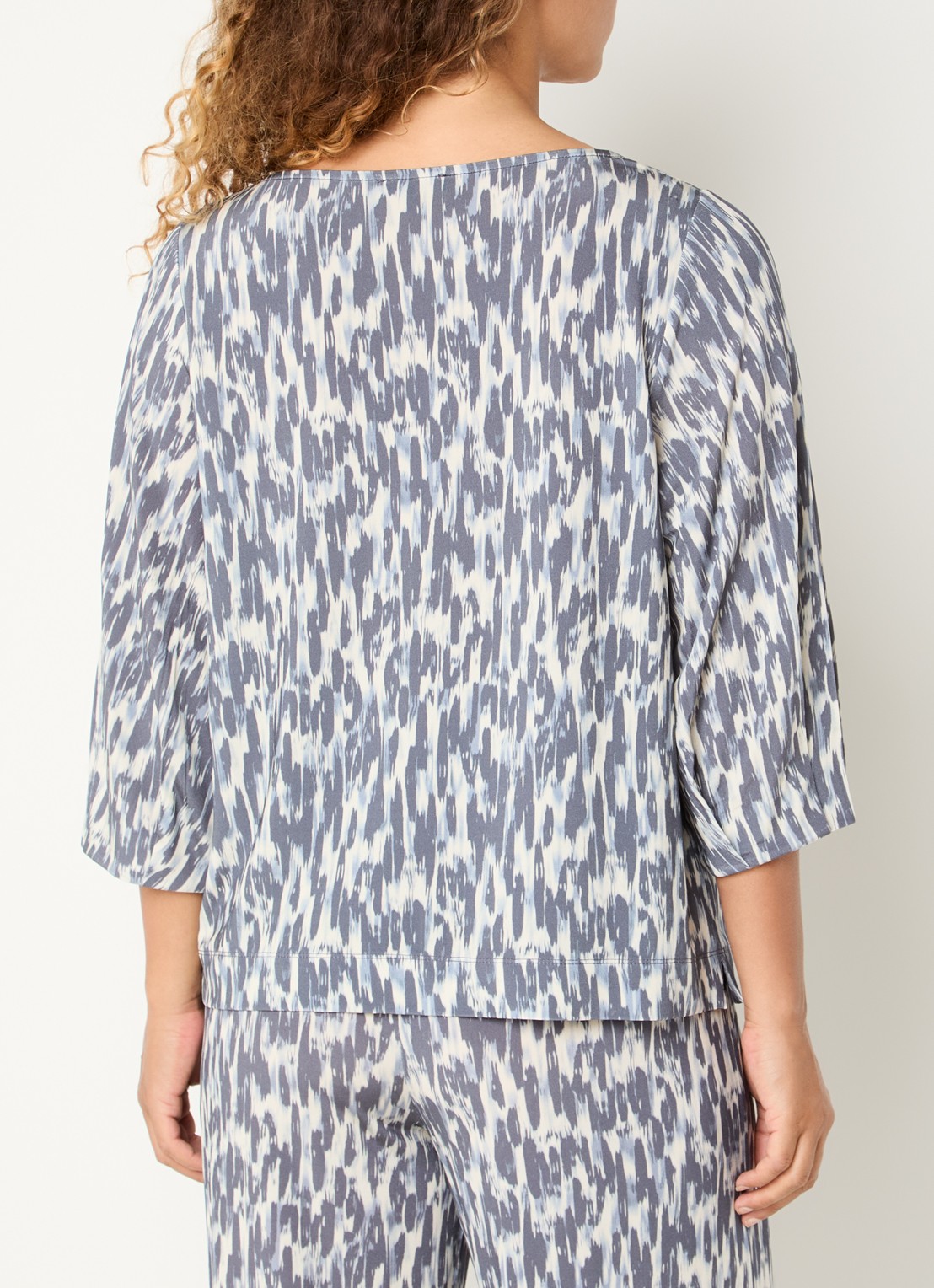 Claudia Sträter Long sleeve met print - achterkant staalblauw