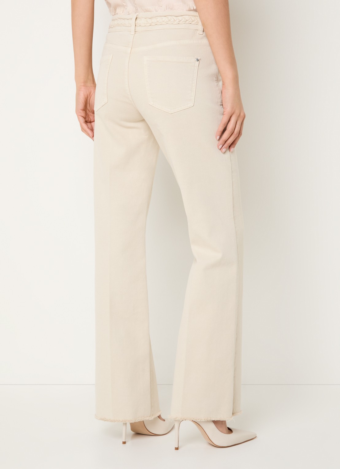 Claudia Sträter Low waist straight leg jeans met gekleurde wassing - achterkant beige