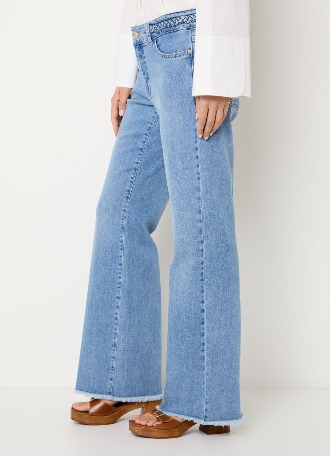 Claudia Sträter Low waist straight leg jeans met lichte wassing - detail 3 indigo