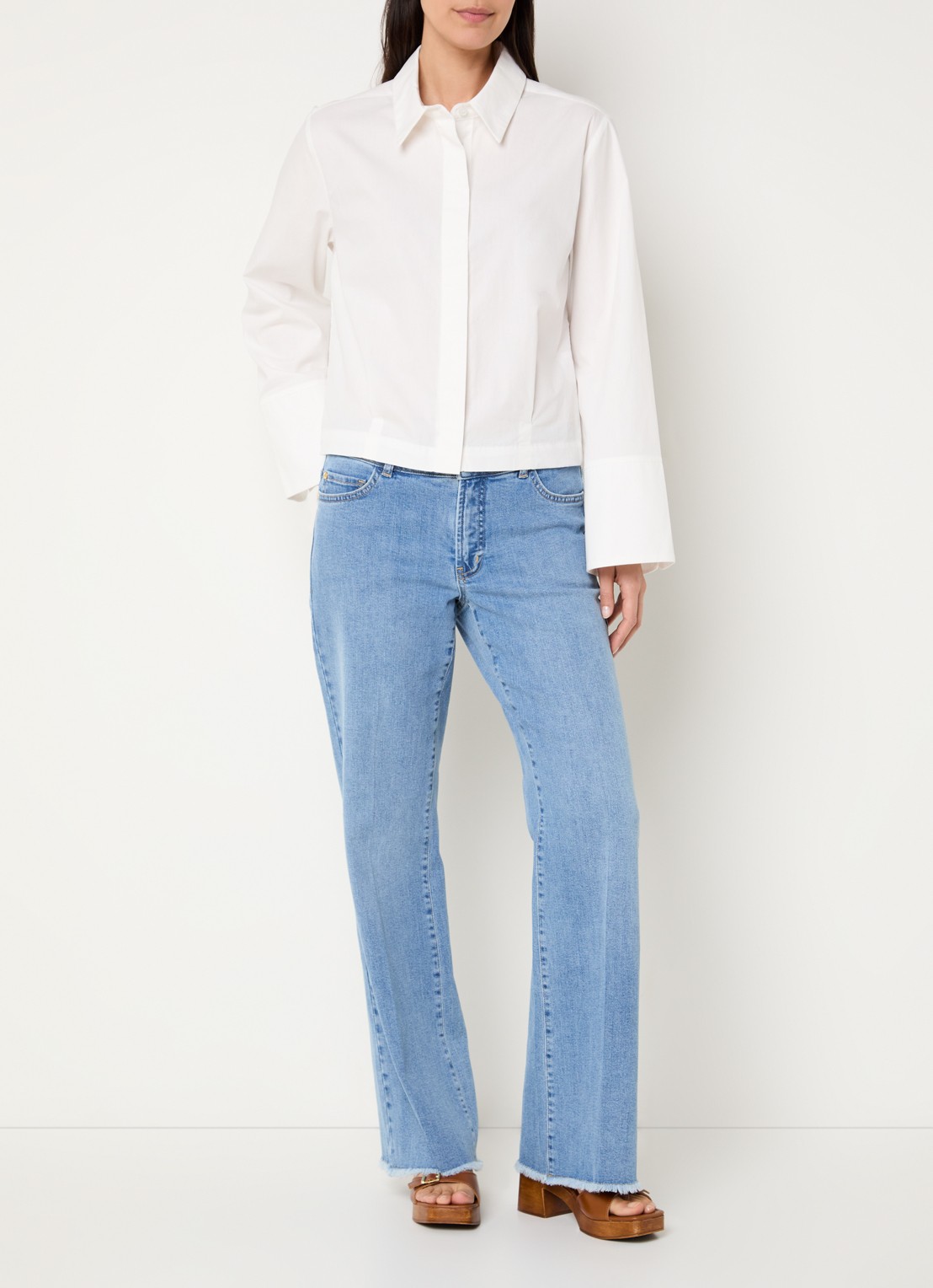 Claudia Sträter Low waist straight leg jeans met lichte wassing - voorkant 5 indigo