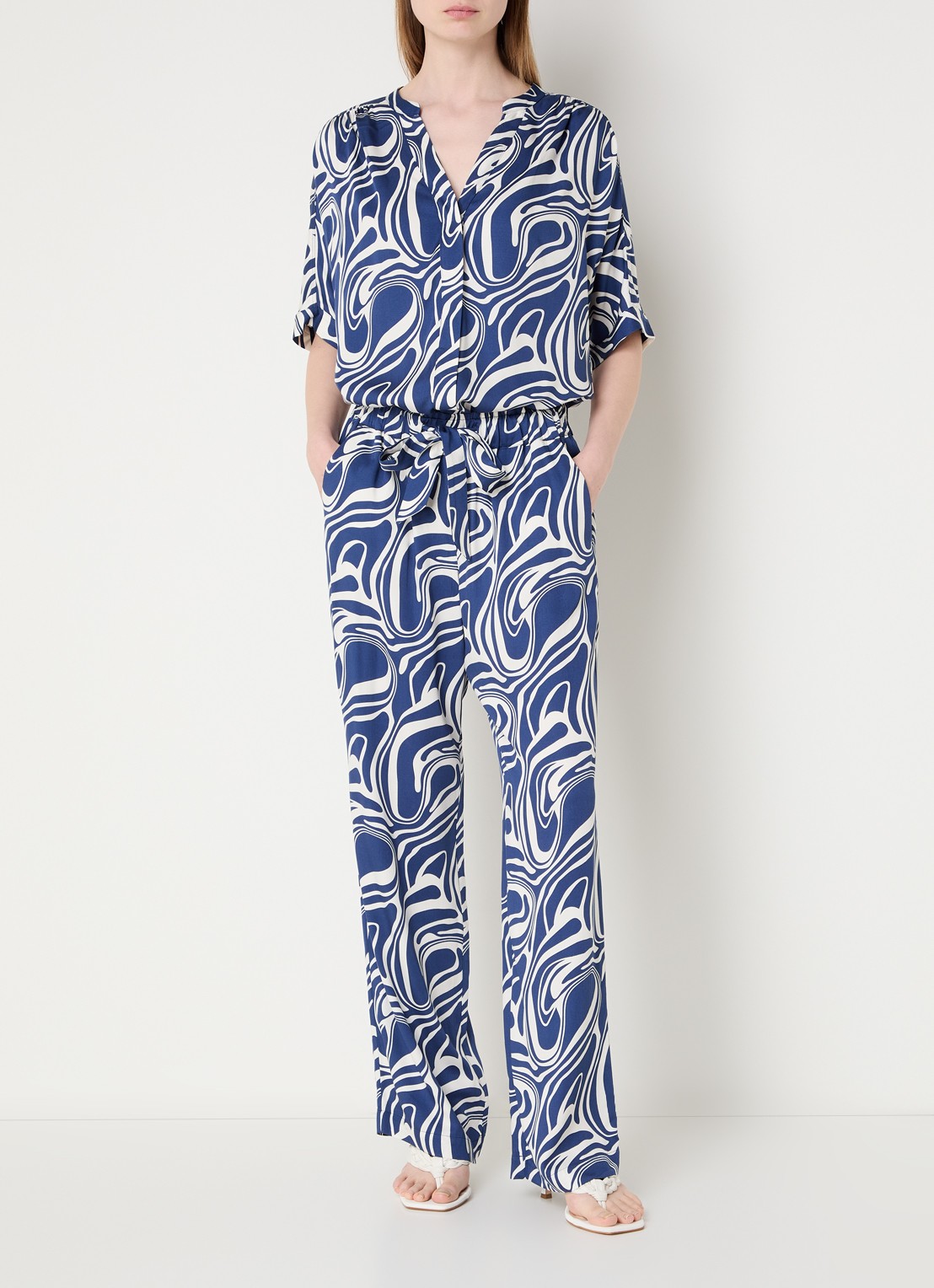 Claudia Sträter Mid waist straight fit broek met steekzakken  - voorkant 4 royalblauw