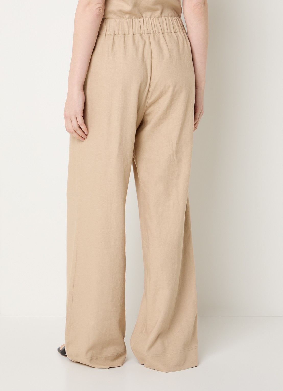 Claudia Sträter Mid waist wide fit broek met steekzakken - achterkant 3 donkerbeige