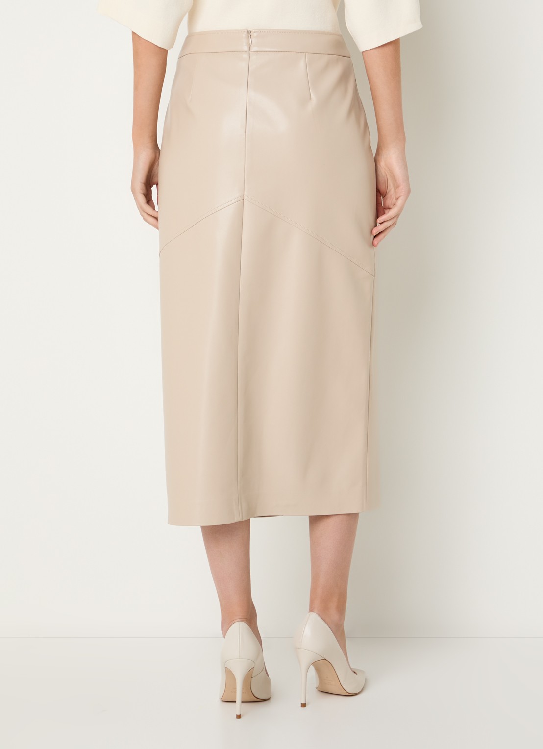 Claudia Sträter Midi rok van imitatieleer met split en steekzakken - achterkant beige