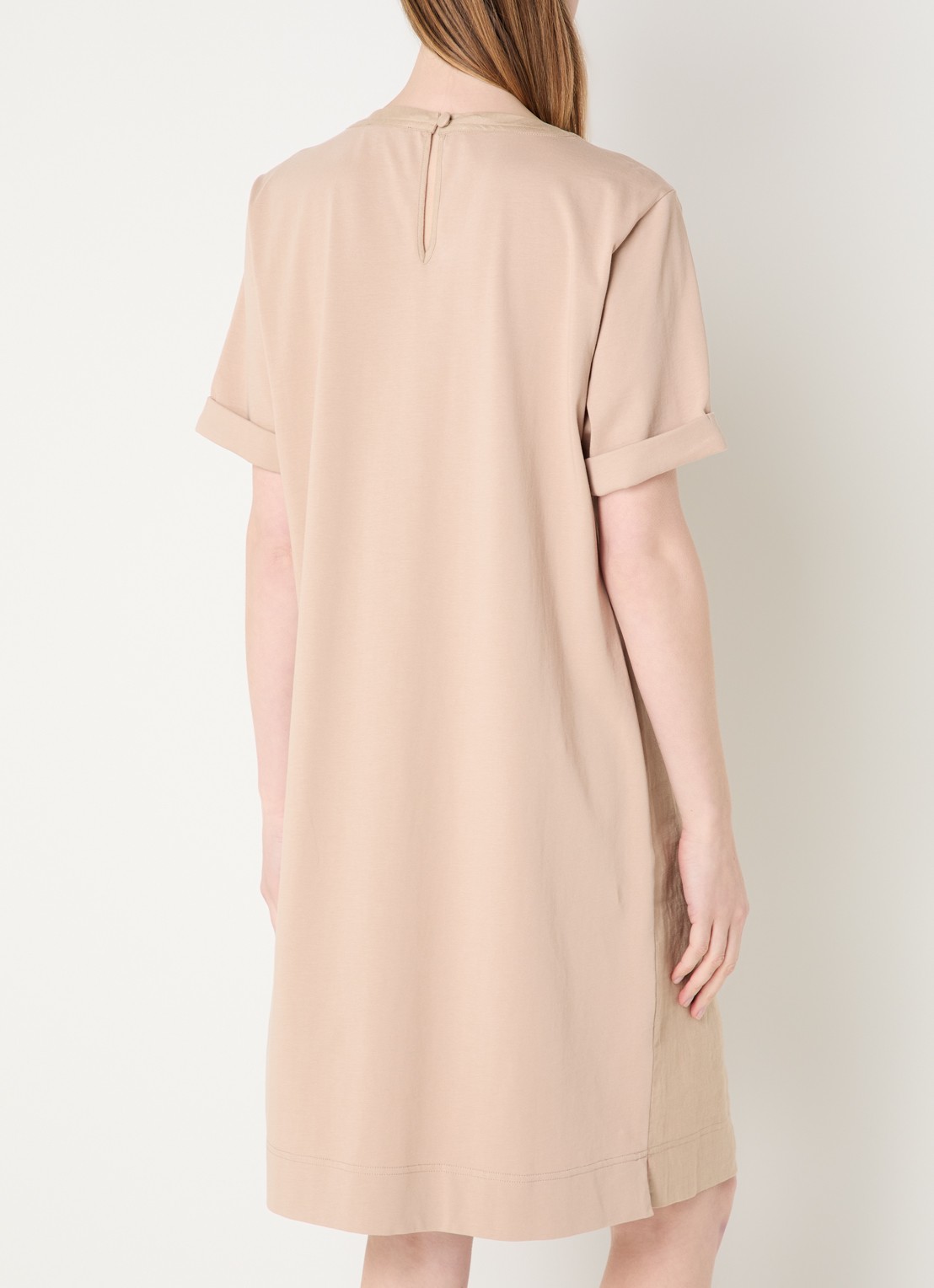 Claudia Sträter Mini T-shirt jurk van linnen met steekzakken - achterkant beige