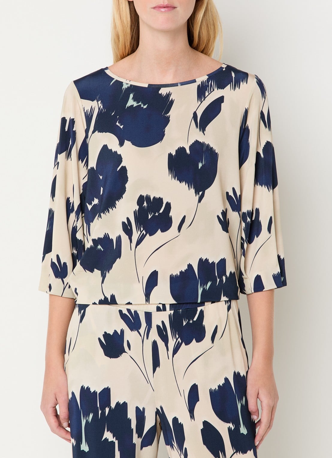 Claudia Sträter Top met bloemenprint en boothals - detail 2 donkerblauw