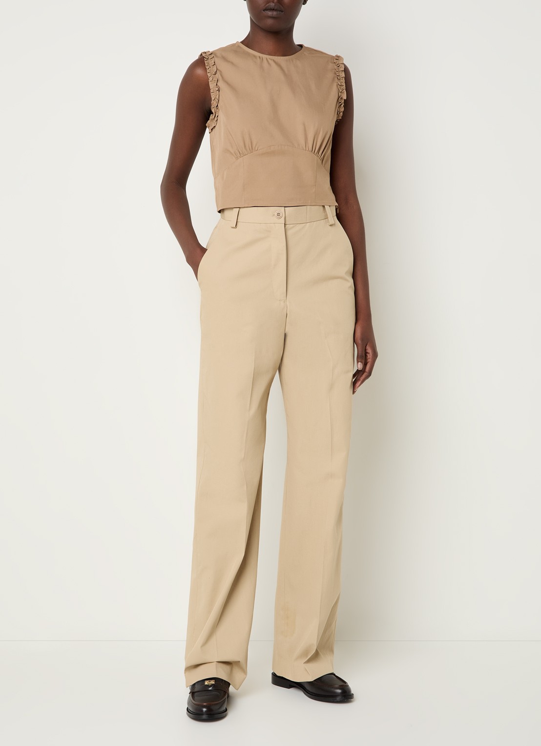 Claudie Pierlot Albina crop top met ruches - voorkant 3 lichtbruin