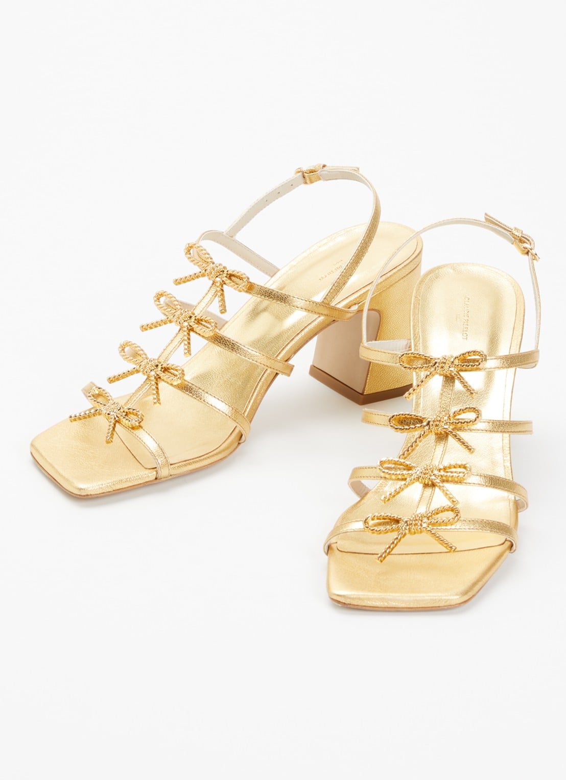 Claudie Pierlot Aurianne sandalette van leer met metallic finish - detail 2 goud