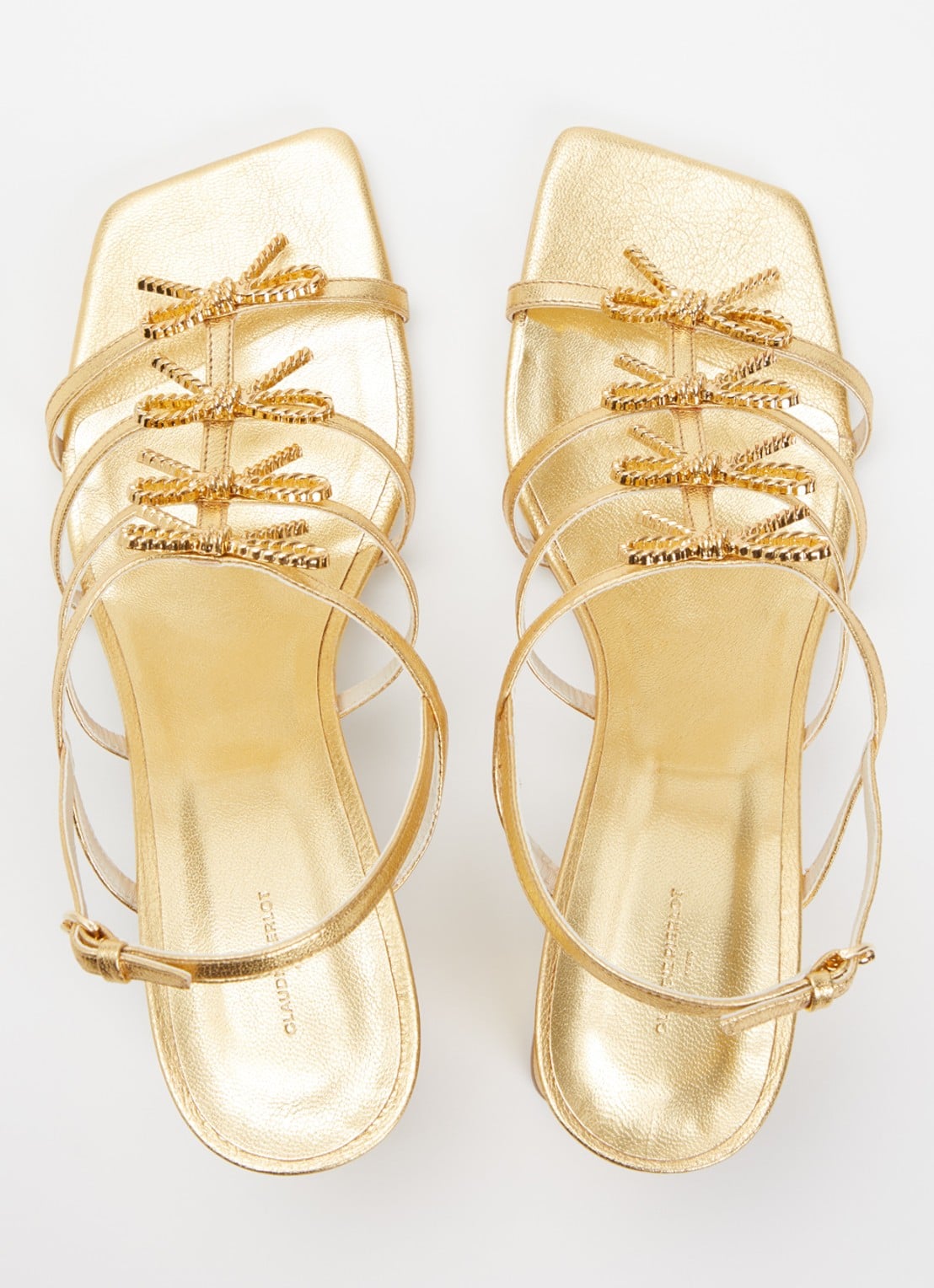Claudie Pierlot Aurianne sandalette van leer met metallic finish - detail 3 goud