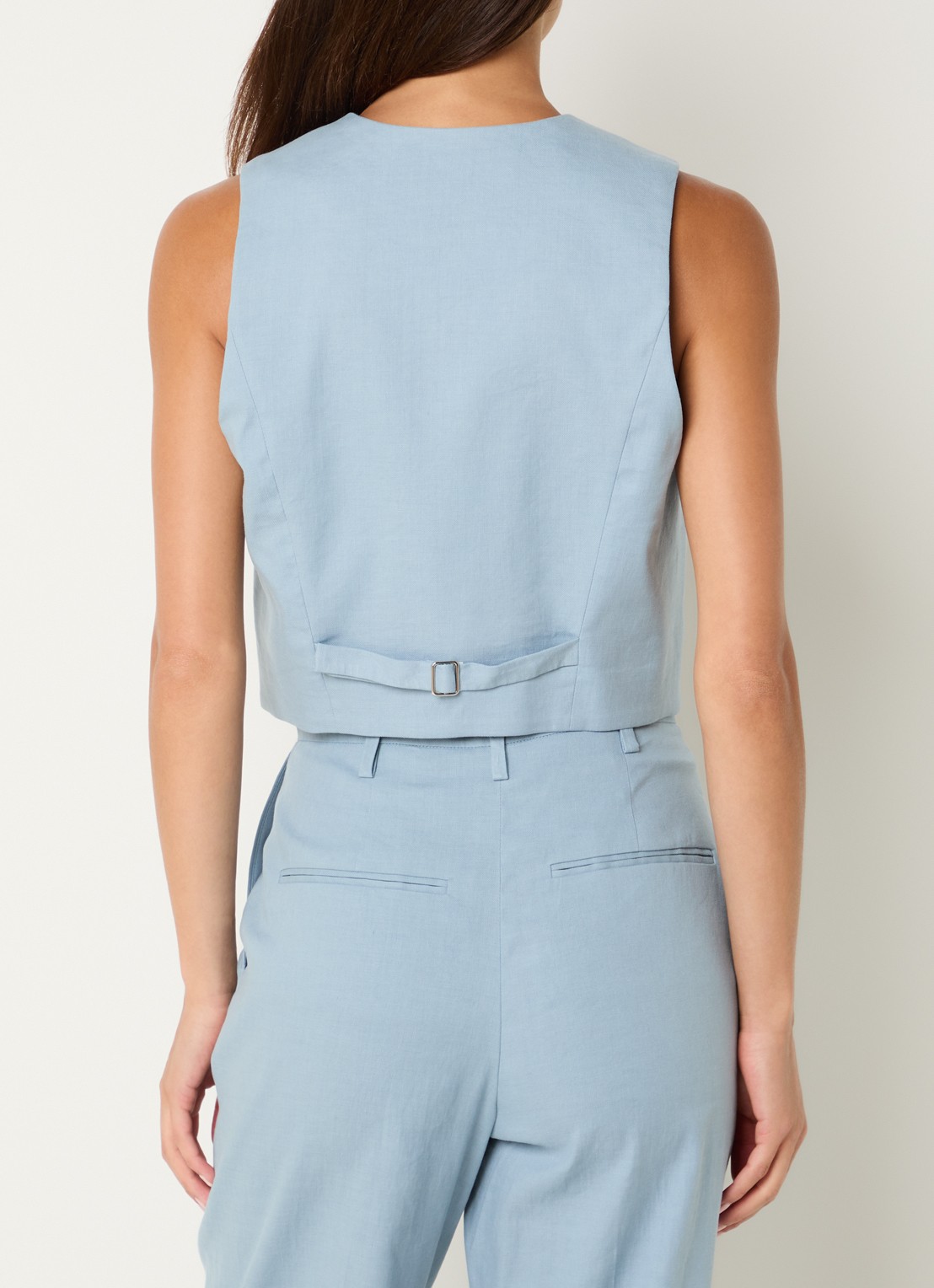Claudie Pierlot Blazer in linnenblend met schoudervulling - achterkant lichtblauw