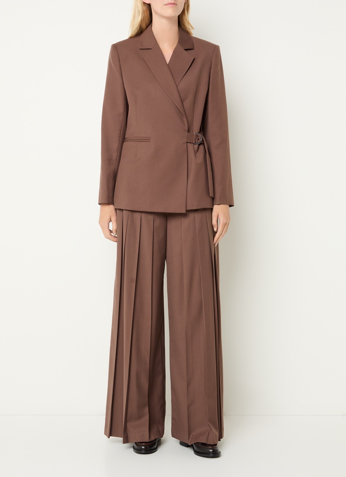 Claudie Pierlot Blazer in wolblend met ceintuur - voorkant 4 lichtbruin