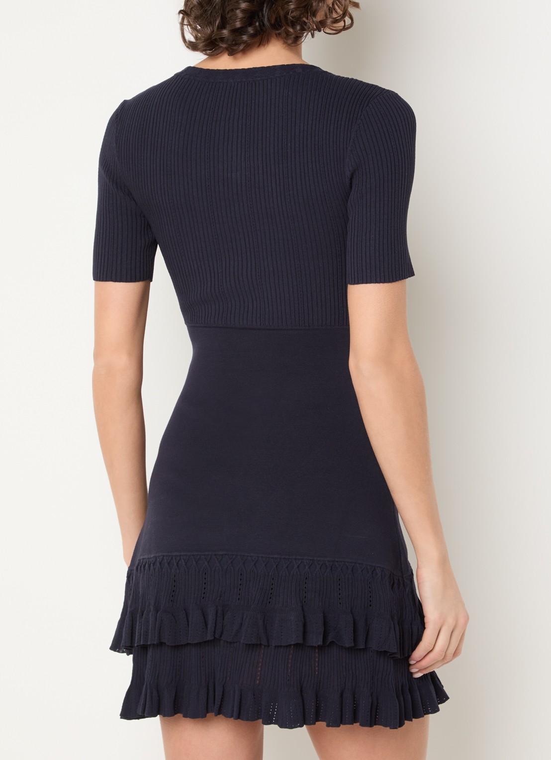 Claudie Pierlot Boogie ribgebreide mini jurk met volant en ruches - achterkant 4 donkerblauw