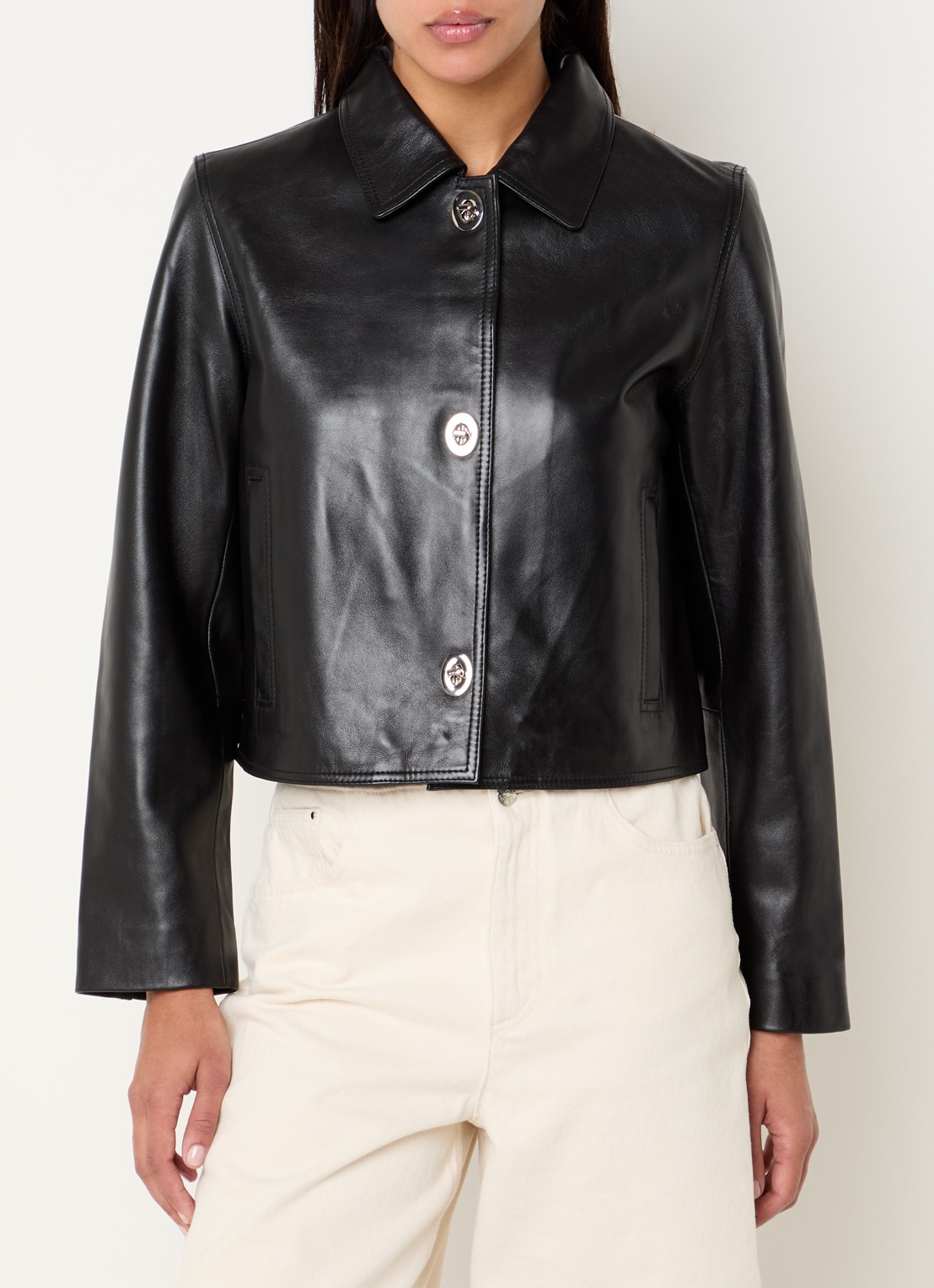 Claudie Pierlot Carlita cropped jack van lamsleer met steekzakken - detail 3 zwart