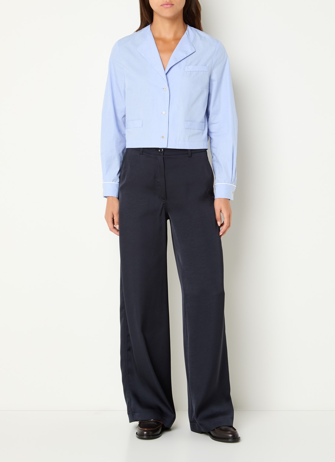 Claudie Pierlot Cassandre blouse met V-hals - voorkant 4 blauwgrijs
