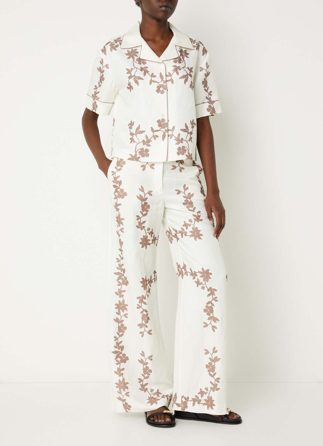 Claudie Pierlot Caulafleur blouse in linnenblend met bloemenprint - voorkant 2 gebroken wit