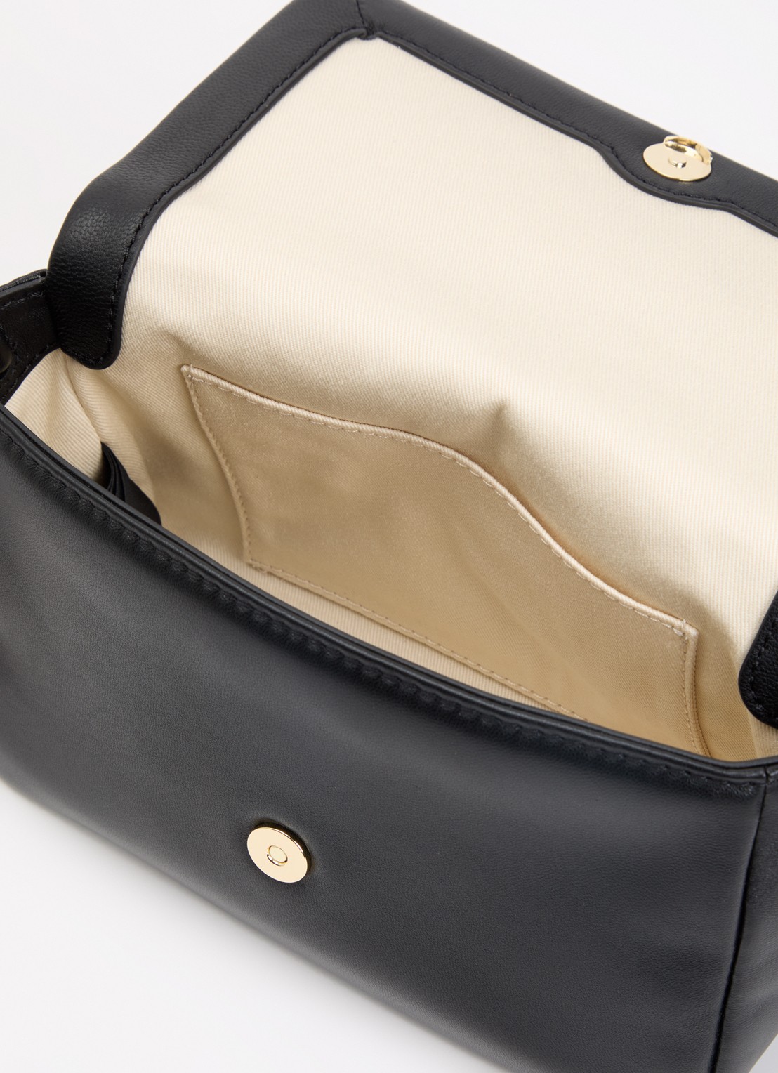 Claudie Pierlot Crossbodytas van lamsleer met logo  - detail zwart
