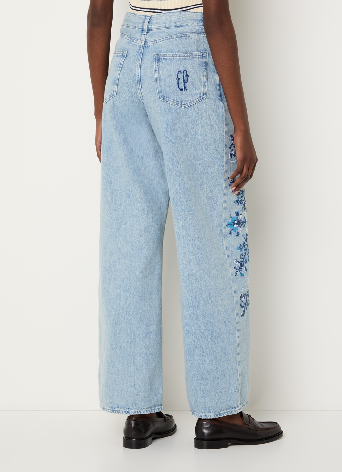 Claudie Pierlot Deborah high waist wide leg jeans met borduring - achterkant indigo