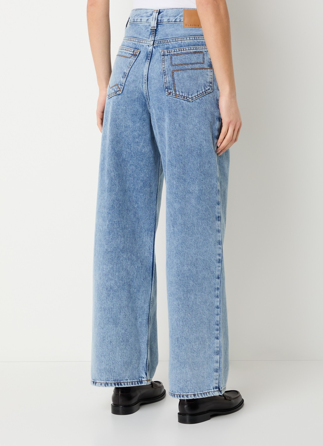 Claudie Pierlot Diane high waist straight leg jeans met lichte wassing - achterkant 3 indigo