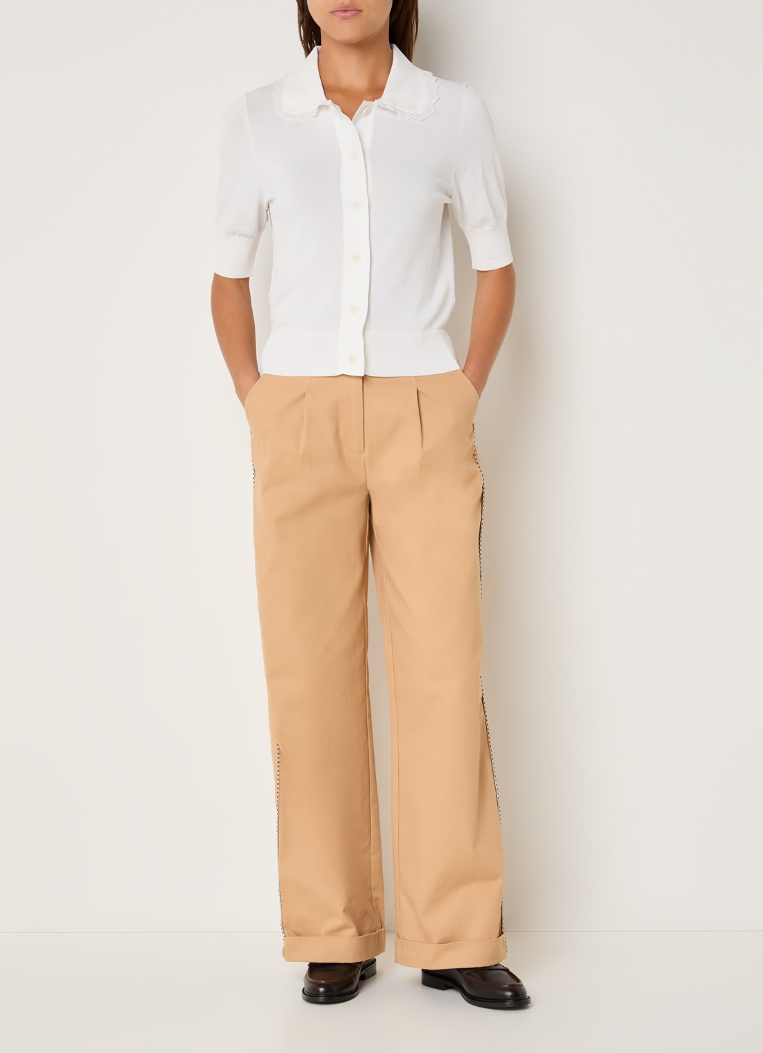 Claudie Pierlot Fijngebreid vest met broderie - voorkant 4 gebroken wit
