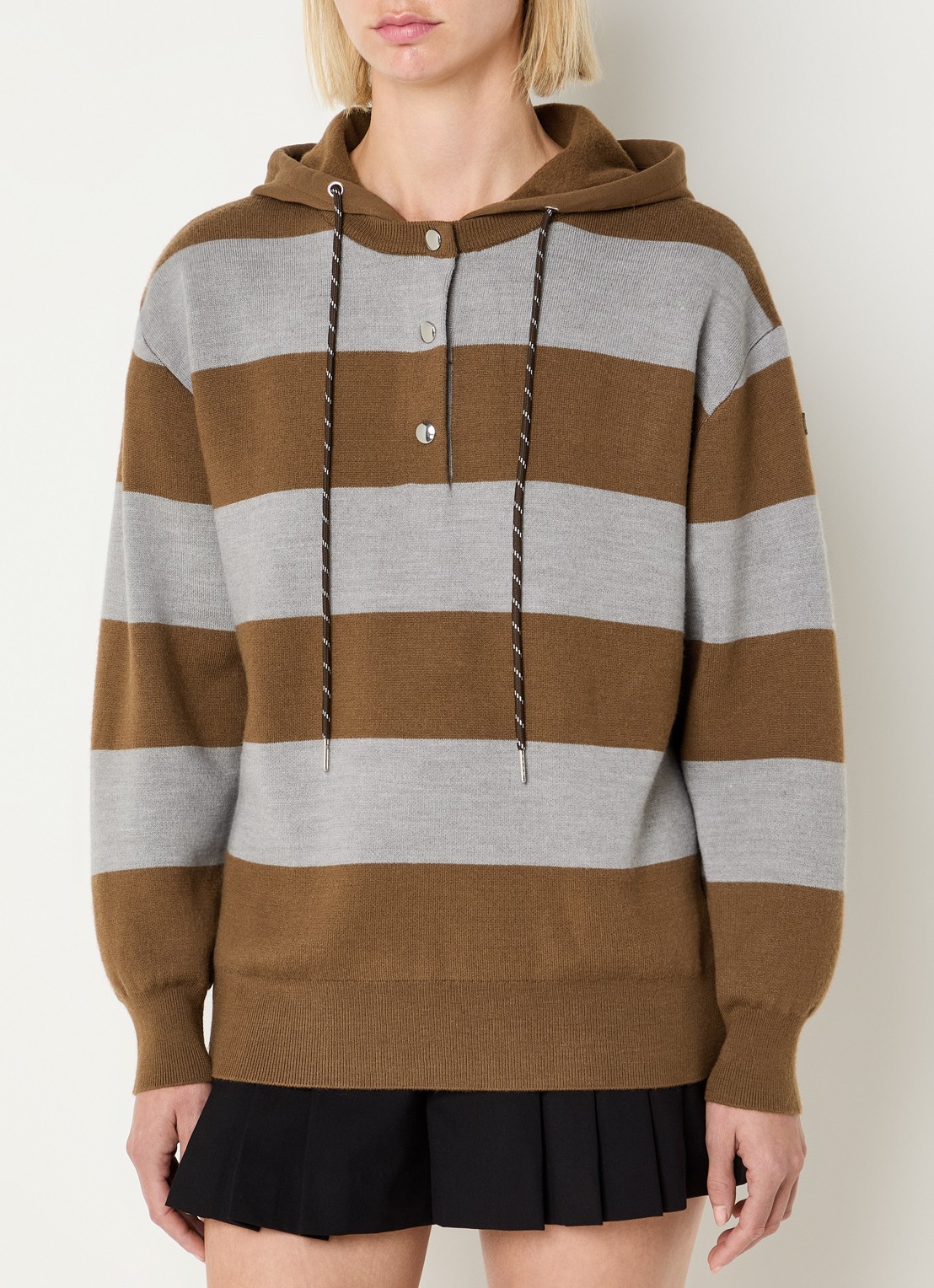 Claudie Pierlot Fijngebreide trui in wolblend met capuchon en streepprint - detail 3 bruin