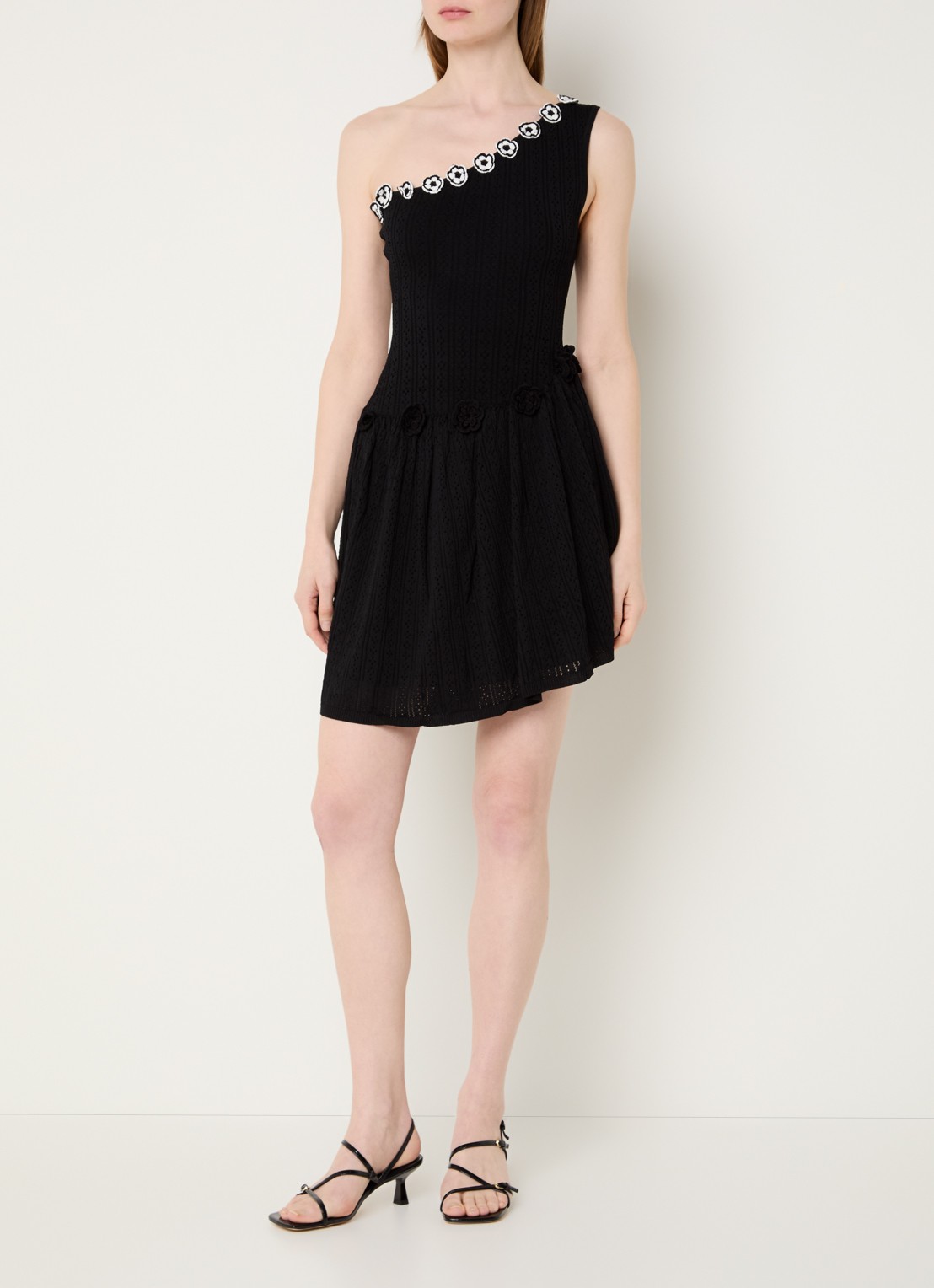 Claudie Pierlot Grofgebreide mini jurk met applicatie  - voorkant 4 zwart
